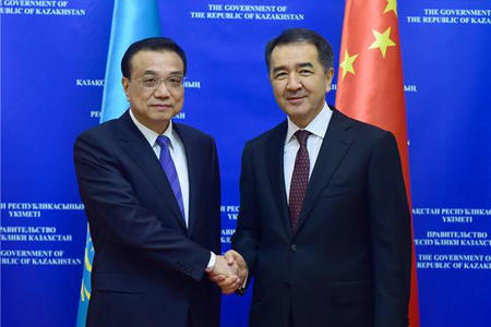 李克强同哈萨克斯坦总理萨金塔耶夫举行第三次定期会晤